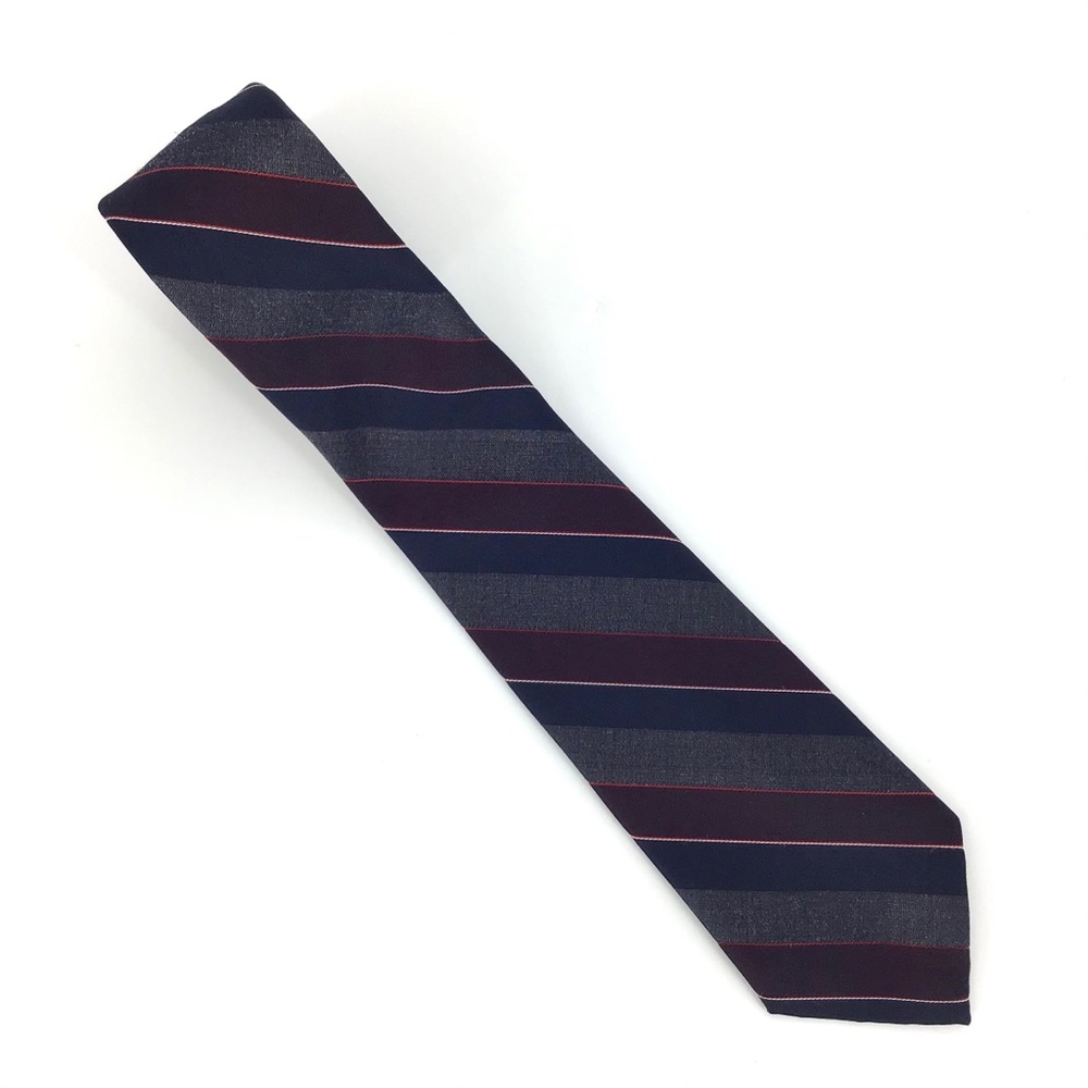 2/$20 Louis Feraud Vintage Polyester and Silk Tie